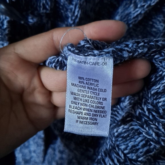 Great Northwest Clothing Company Blue Sweatshirt - Picture 5 of 6